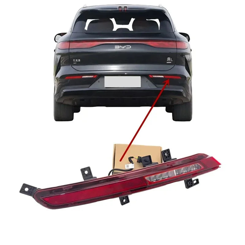 Red rear bumper reflector for BYD, durable plastic replacement part.