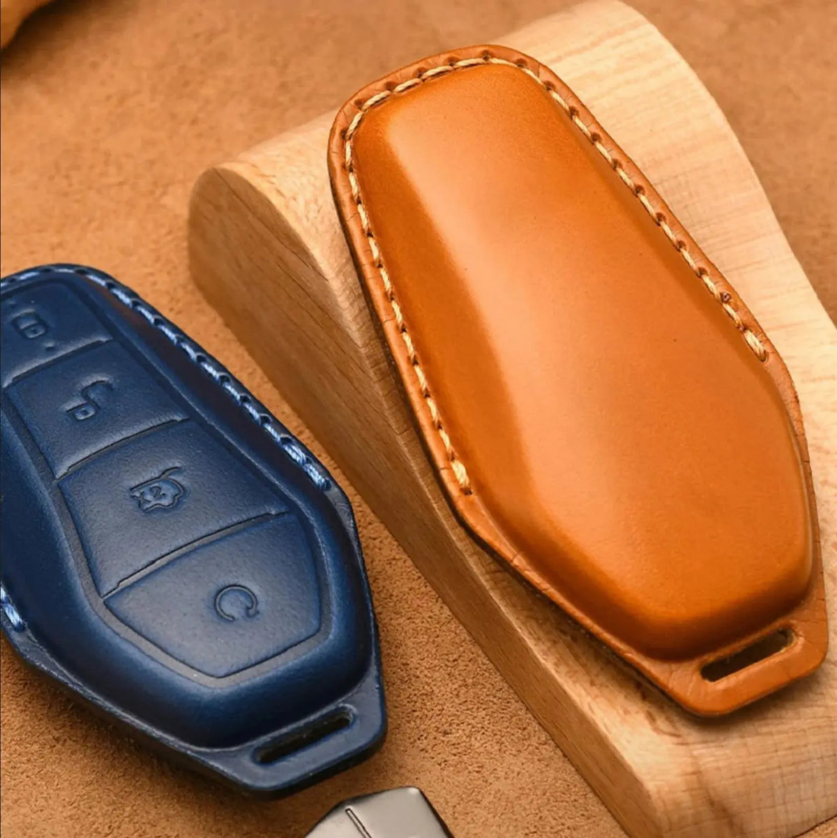 Luxury Leather Car Key Case for BYD - Calfskin Handmade Anti-Scratch Fob Cover AUTOEVEX