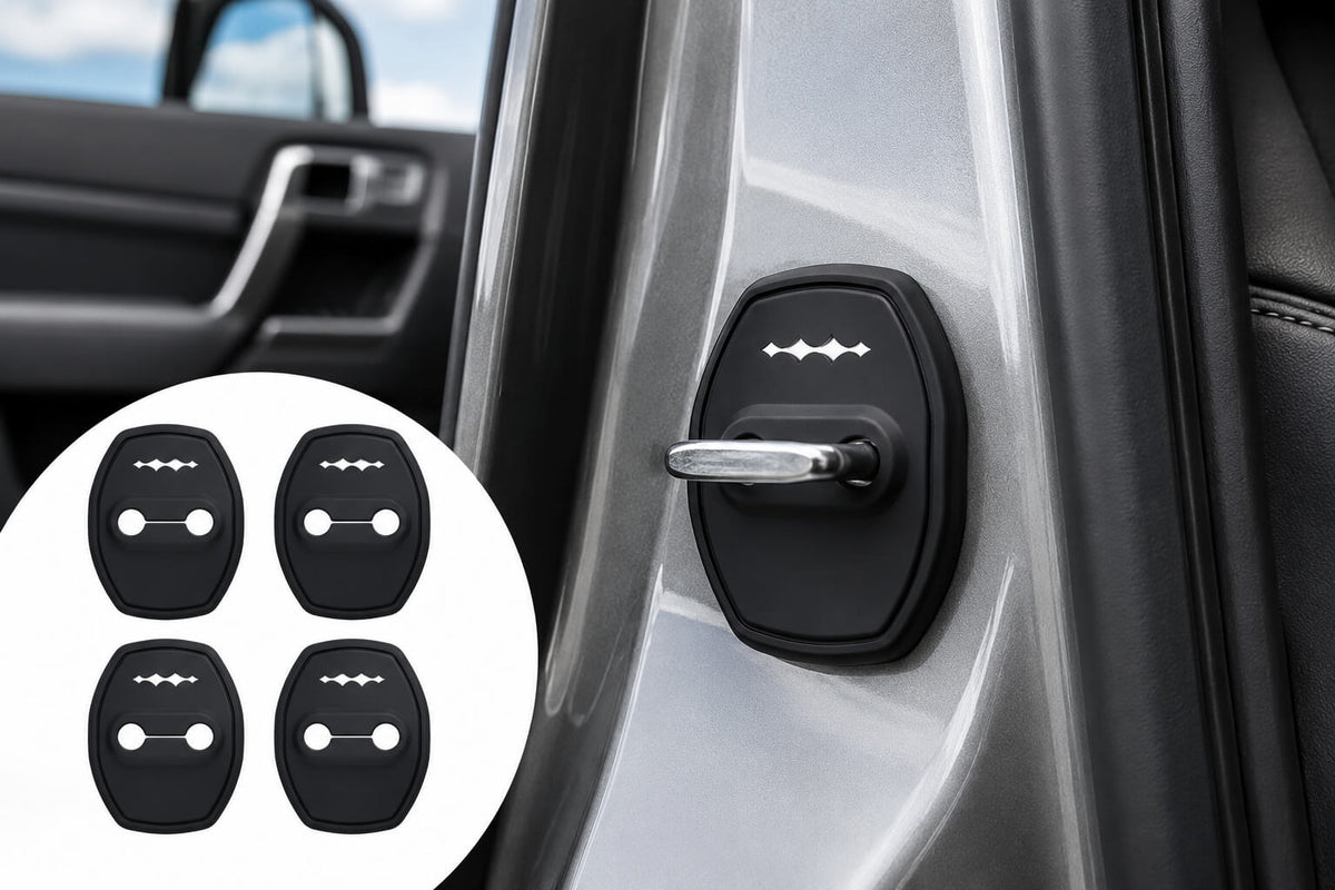 Black door lock cover stopper installed on the door latch of a BYD Leopard 5 or Leopard 8, with a four-piece accessory set shown in the corner.